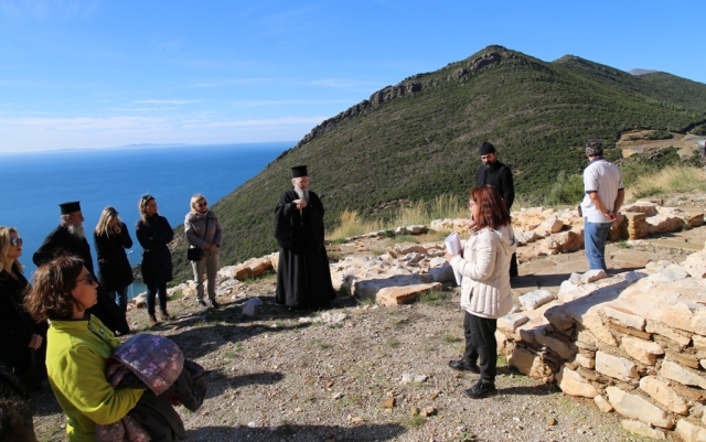 Ξενάγηση στό Παλαιομονάστηρο τῆς Ταμφιασσοῦ 