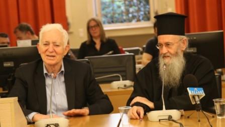 «Διχοτόμηση τῆς τρισχιλιόχρονης ἑλληνικῆς ἱστορίας»