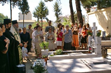 Ἀρχιερατικὸ Τρισάγιο στὸν τάφο τοῦ ἀειμνήστου Μητροπολίτου Ἐδέσσης, Πέλλης καὶ Ἀλμωπίας, Κυροῦ Καλλινίκου