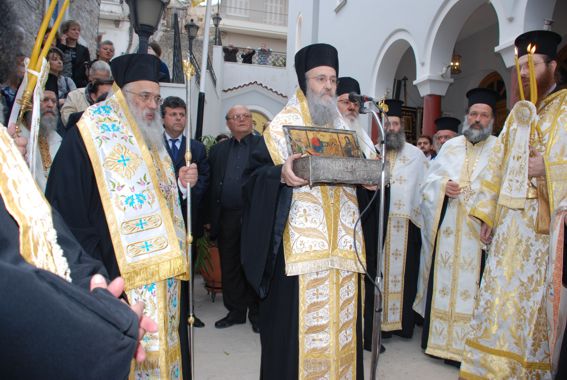 Ὑποδοχὴ τοῦ Τιμίου Λειψάνου Ἁγίου Πολυκάρπου