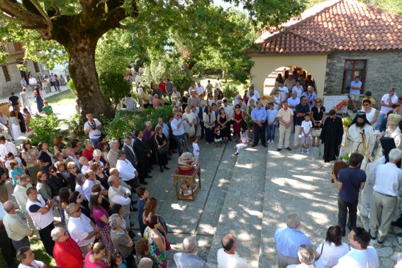 Ποιμαντικές περιοδείες τού Αυγούστου 2012, Ἀμπελακιώτισσα.