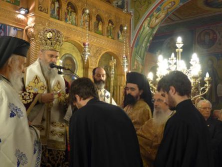 Χειροθεσία ἀναγνωστῶν. Ἀντώνης καί Κωστῆς Μάϊνος.